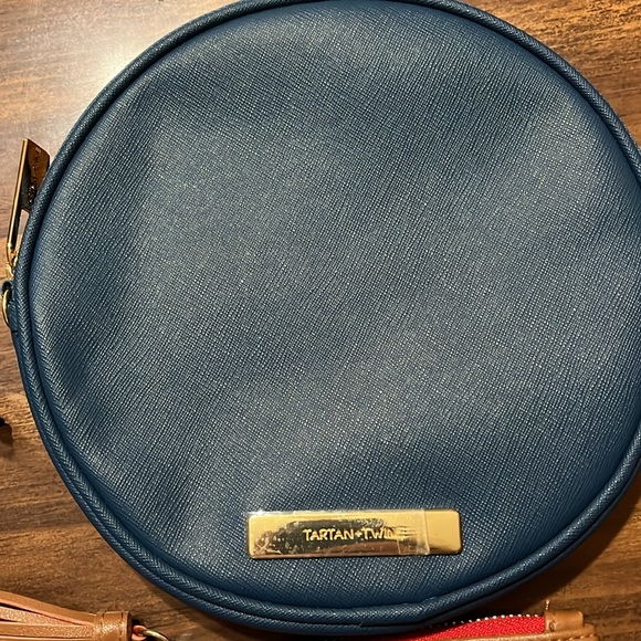 5 pack bundle of makeup cases various sizes - Picture 5 of 11